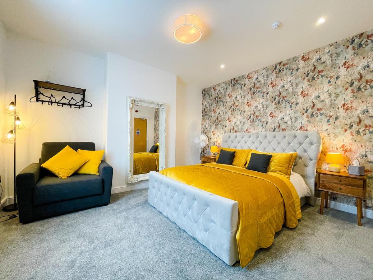 Отель 46 Ashfield Rd, Олтрингем Экстерьер фото