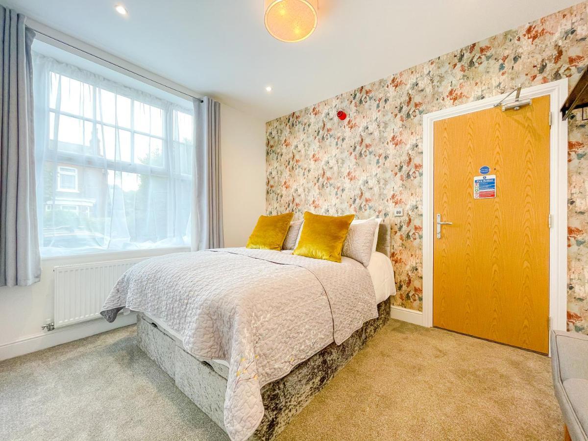 Отель 46 Ashfield Rd, Олтрингем Экстерьер фото